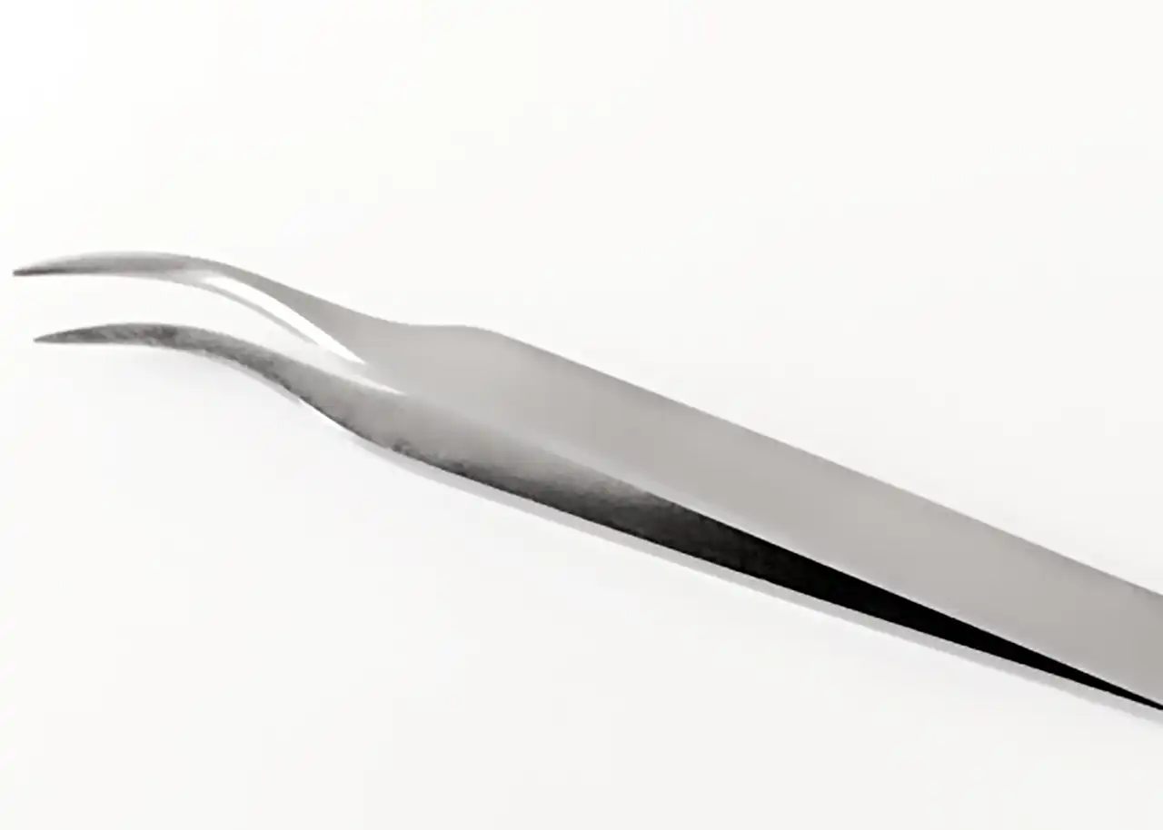 アイリストが自己練習するなら？ | ツイザー