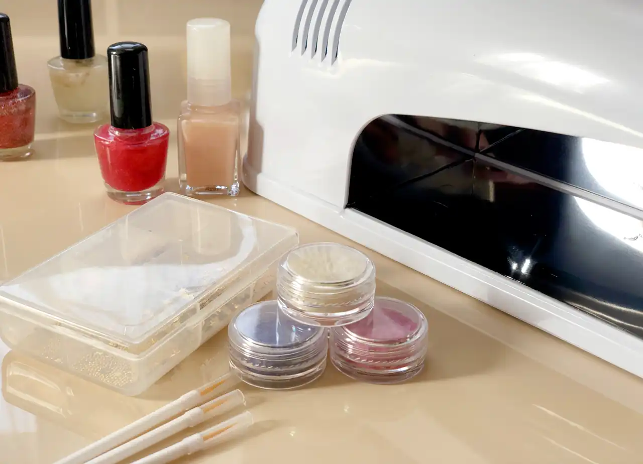 ネイリストの雇用形態と活躍できるサロンの種類 | 自宅でネイルサロンを開業する