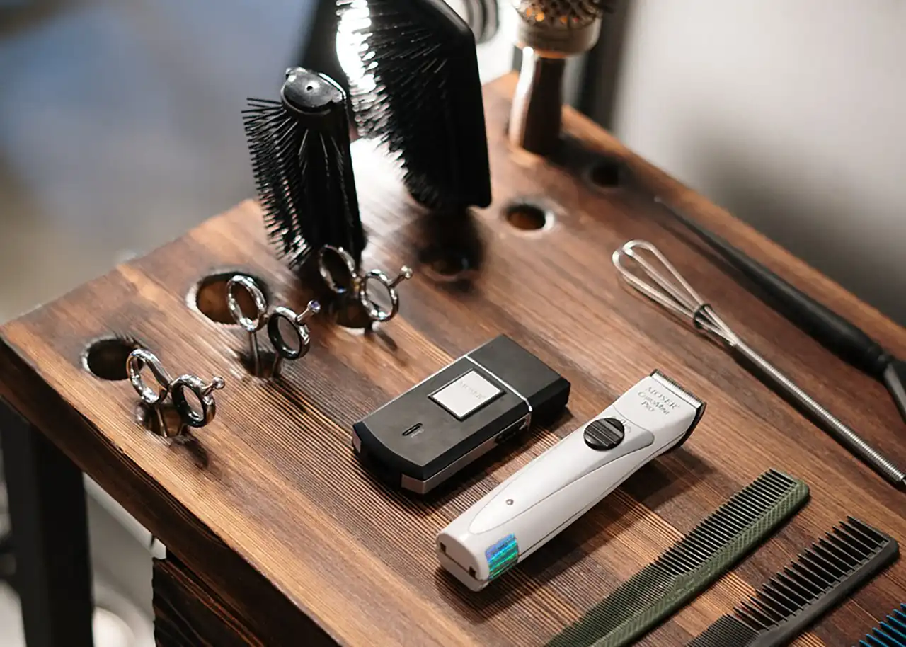 理容師の仕事内容・美容師との違いとは？ | 理容師の仕事とは？