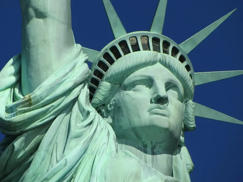 アメリカで働く上での必要な準備や資格