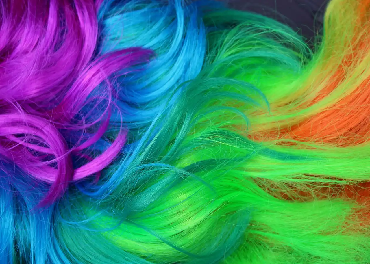 美容師が活躍する人気の就職先 | カラー専門店