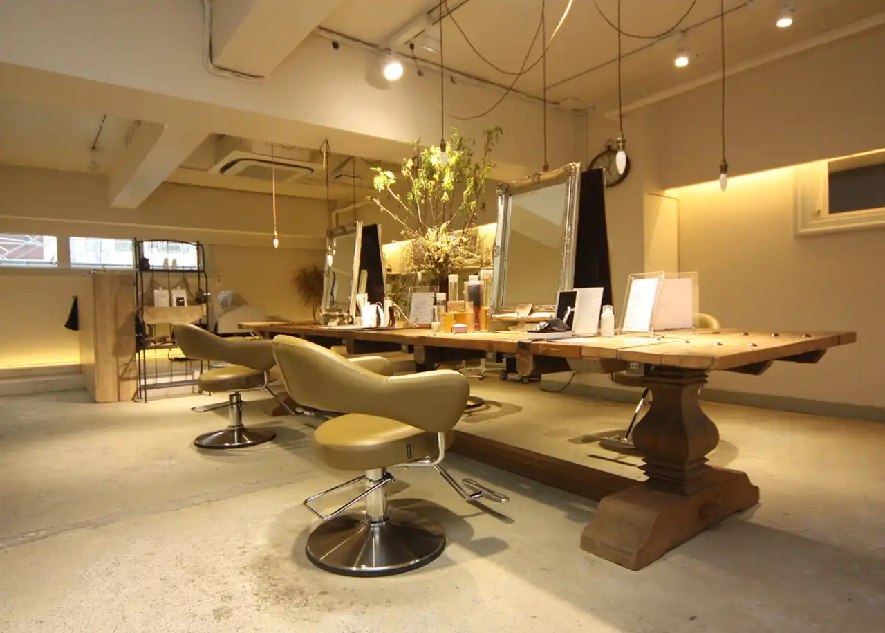 青葉台周辺でオススメの美容師求人しているサロン | toconova(トコノバ)