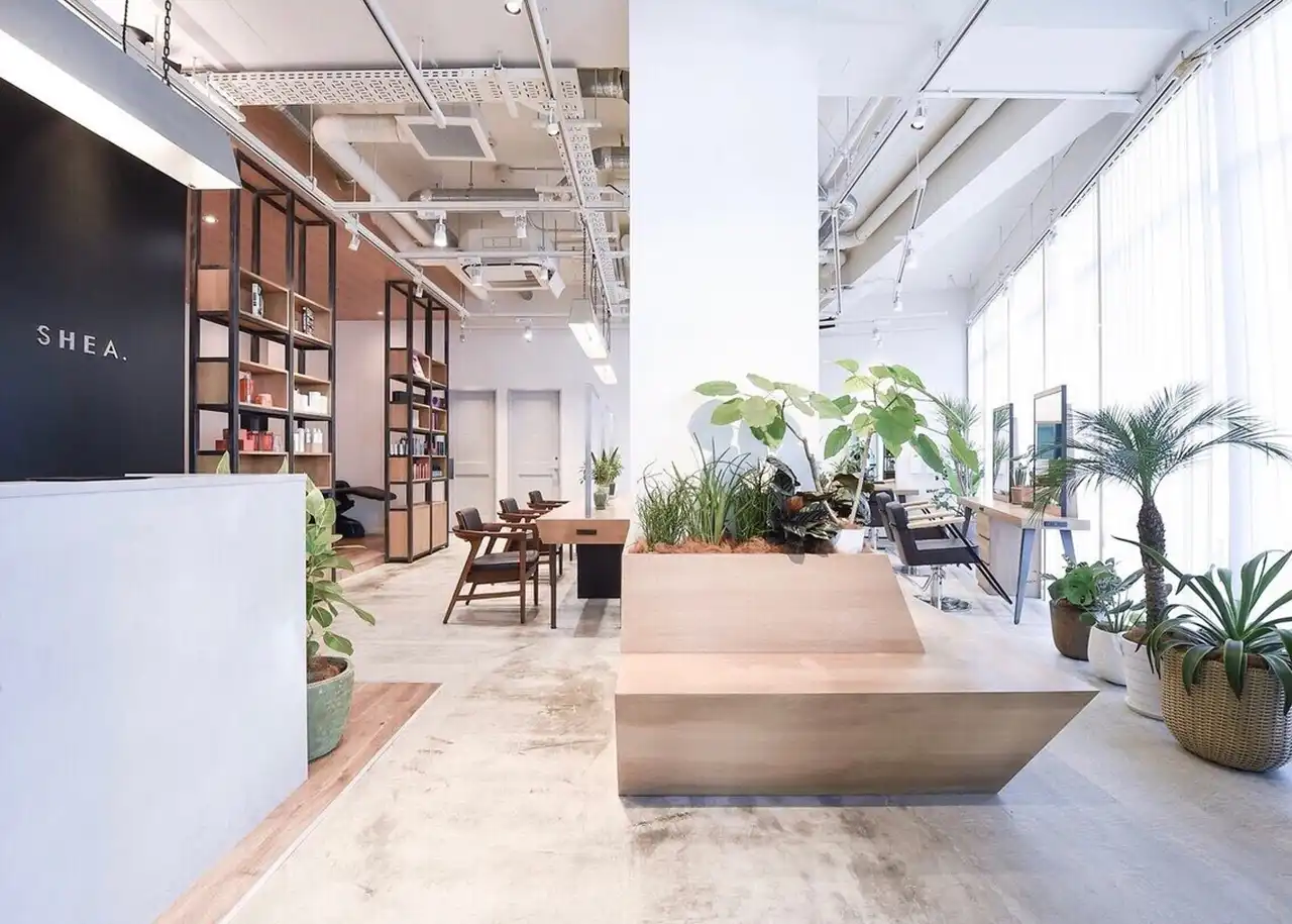 表参道周辺でオススメの美容師求人しているサロン | SHEA. 表参道（シア）