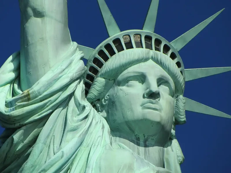 アメリカで働く上での必要な準備や資格