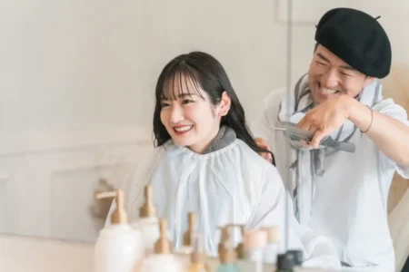美容師アシスタントからスタイリストデビュー！デビュー後の進路とは？