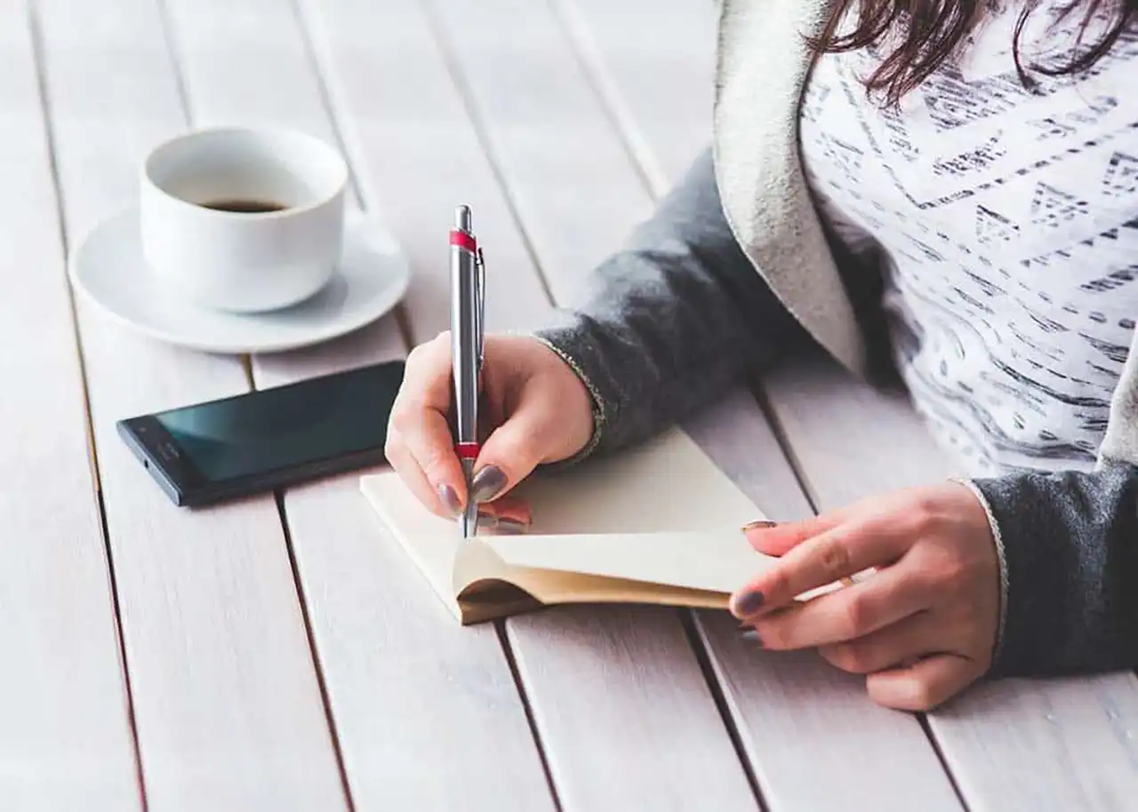 サロン見学に行く前に確認！美容室のサロン見学で気をつけたいポイント！ | 事前に準備を